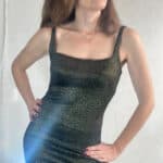 Elegance Midi Φόρεμα σε Μαύρο-Χρυσό και Πατρον Ραφής - Image 4